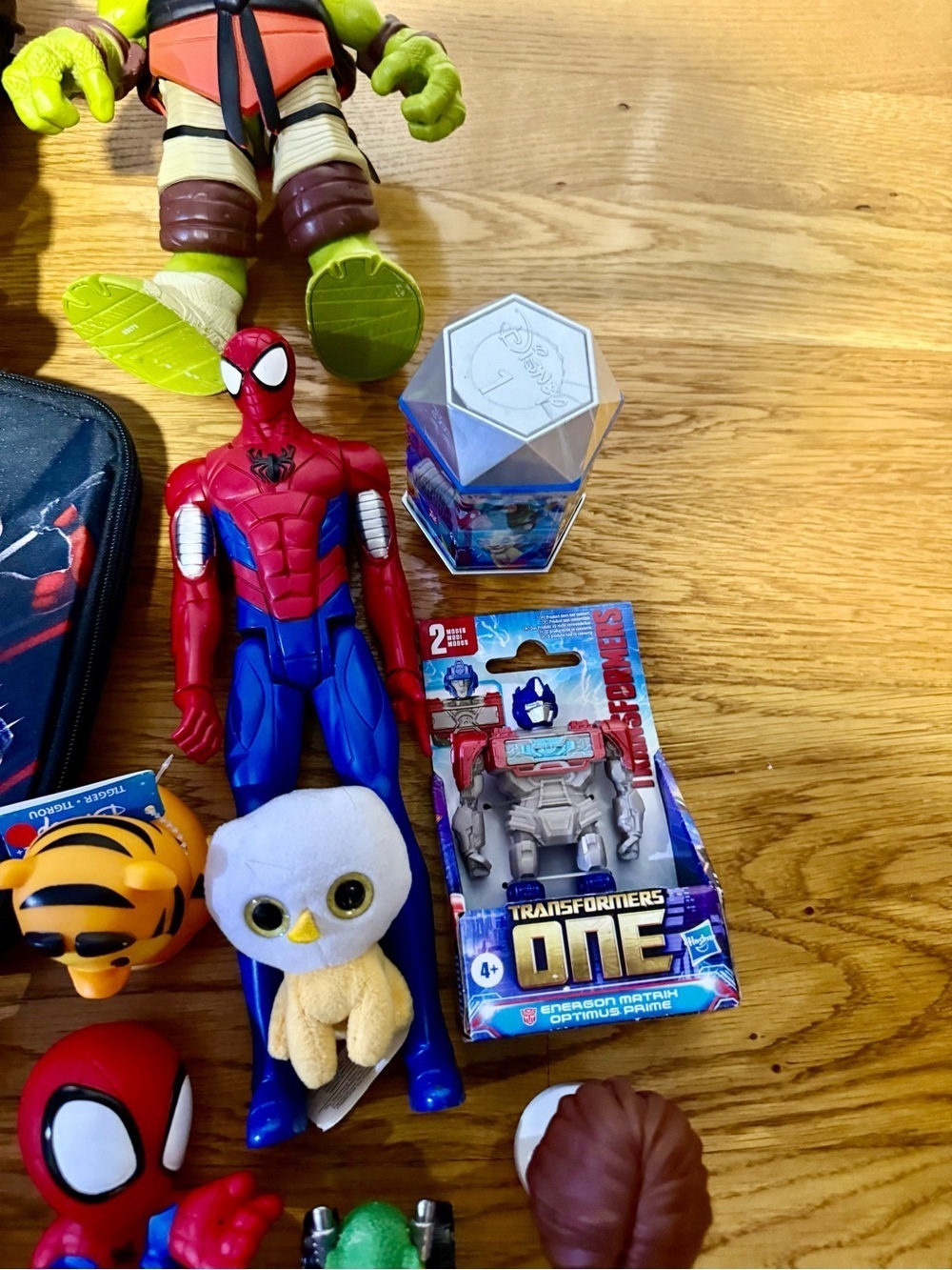 Lot Of Mixed Toys And Figures​​​ - Picture 4 of 7